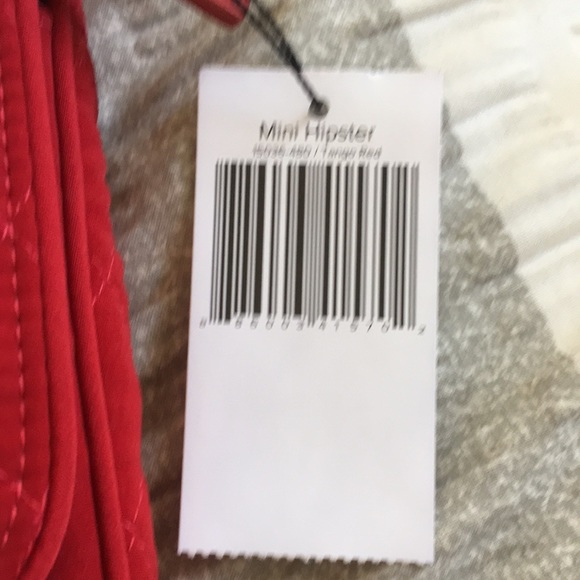 ๐ฅ VERA BRADLEY Crossbody bag/mini hipster, tango red - Picture 6 of 8